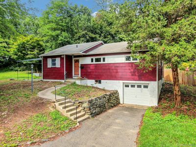 277 Crest Drive