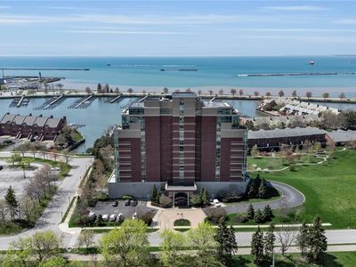 132 Lakefront Blvd Unit 902