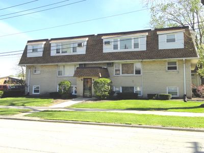 9907 W 58th St APT 1