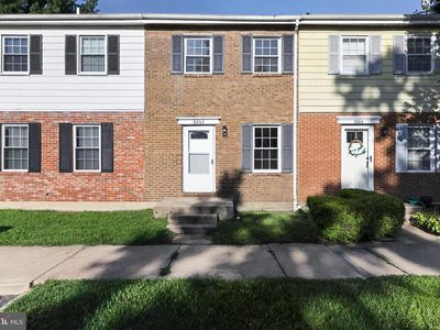 8202 Stewarton Ct