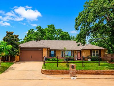 1209 Pine Oak Cir
