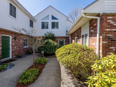 233 Lake St Unit B