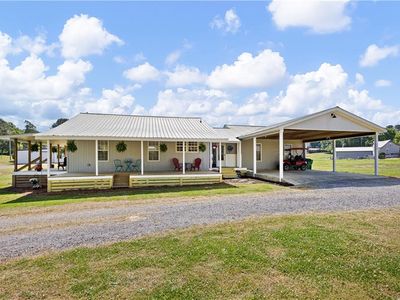 248 Erwin Rd SE