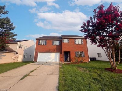 Property at 3 Elsworth Ct, Mc Leansville, NC