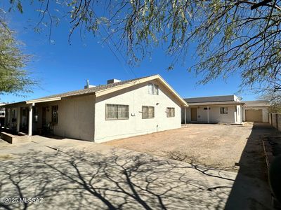 1555 E Bernard Dr