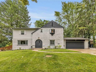 607 Castle Blvd