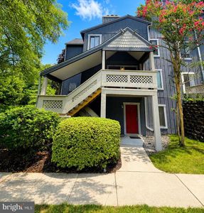 Property at 936 Windbrooke Dr Unit 13, Gaithersburg, MD