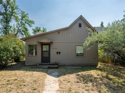1716 6th Ave N