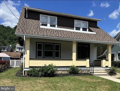 4 Myrtle Ave
