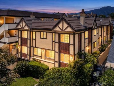 361 Salem St APT 2