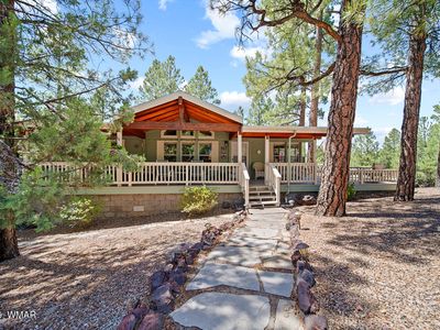 960 S Cherokee Dr