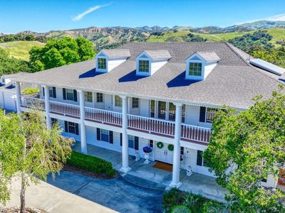 75 Robley Rd