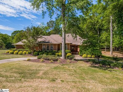 216 Muirfield Dr