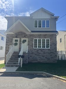 172 Macgregor St