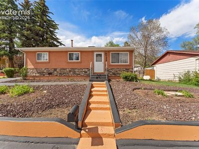 1924 McCooke Dr