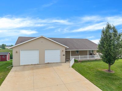 900 Courtney Dr