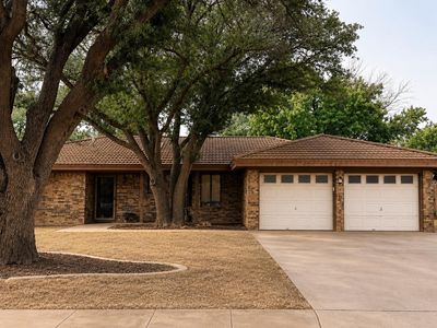 1706 E Carter Dr