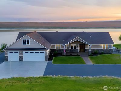 7328 Stonecrest Road NE