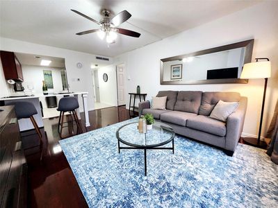 1800 Lavaca St APT 102