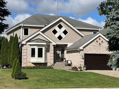 289 Madeleine Ln