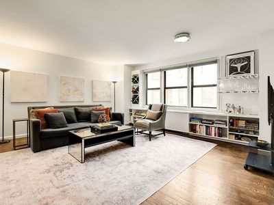 201 E 28th St #7R
