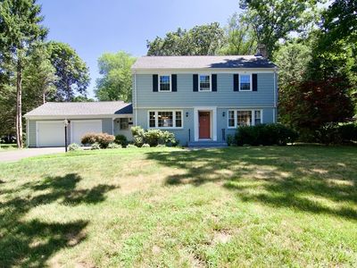 Property at 123 Whitmun Rd, Longmeadow, MA
