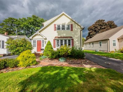 92 Armstrong Ave