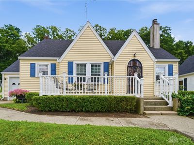17 Terrace Ave