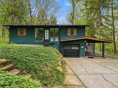 2589 Beechwood Rd
