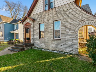 Property at 2115 W 4th St, Davenport, IA