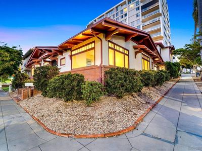 110 Maple St