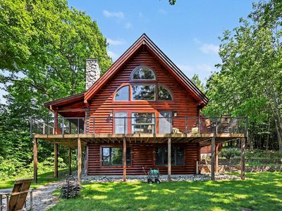 8584 W Woodridge Dr
