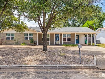 3201 Sac Ave