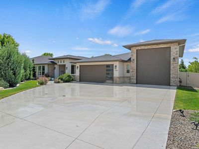 7707 E Damon Ln