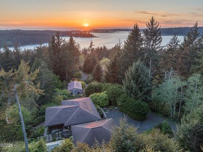 363 SE Back Bay Dr