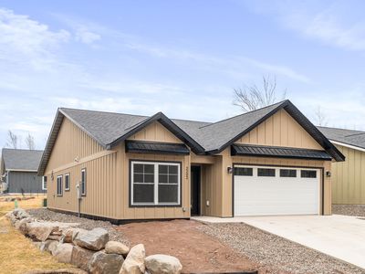 2202 Cottage Hill Cir