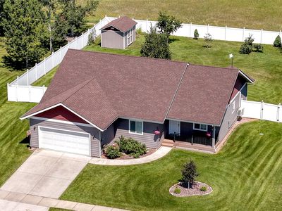 135 Leisure Dr