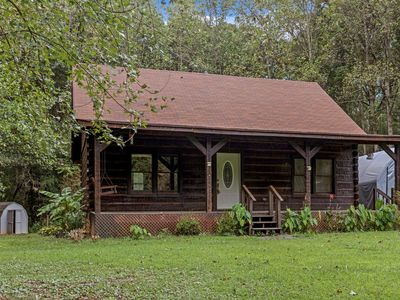 Property at 91 Oak Hill Dr NE, White, GA