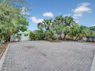 6959 Clendenin Street