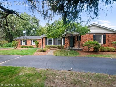 Property at 2074 Pear Tree Ln, Oakland, MI