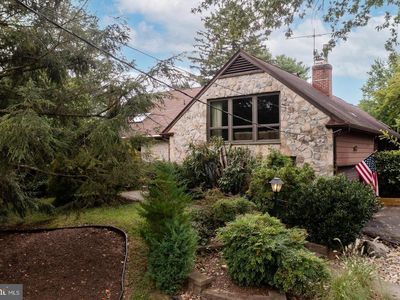 1 Buttonwood Ln