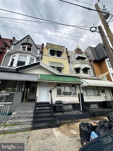 3259 Ridge Ave