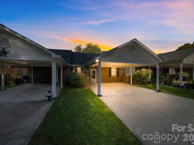19838 Oak Leaf Cir