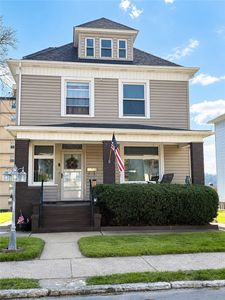 908 4th Ave