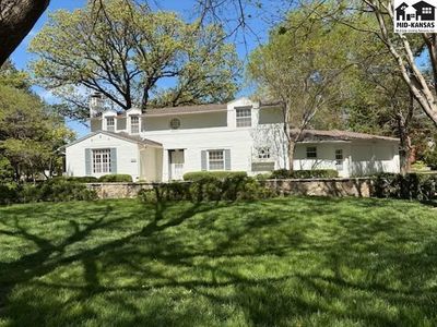 400 Hyde Park Dr