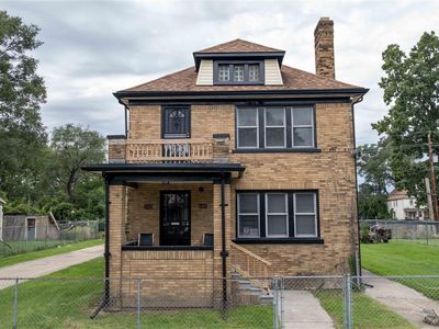 3485 Parker St