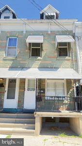 919 Pike St