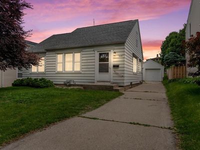 2708 South 44th STREET