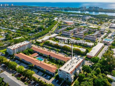 250 NE 20th St #2110