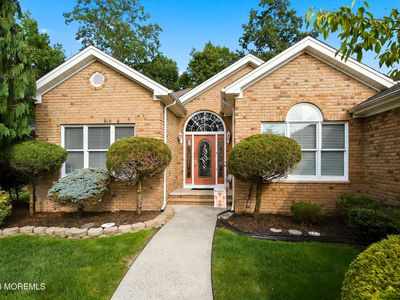 13 Laurel Lane